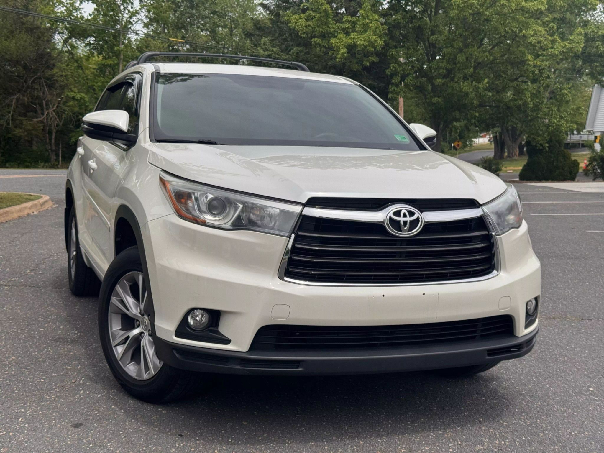 2015 Toyota Highlander LE Plus Sport Utility 4D