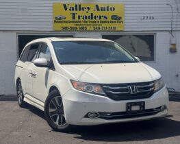 2016 Honda Odyssey Touring Minivan 4D
