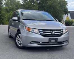 2016 Honda Odyssey SE Minivan 4D