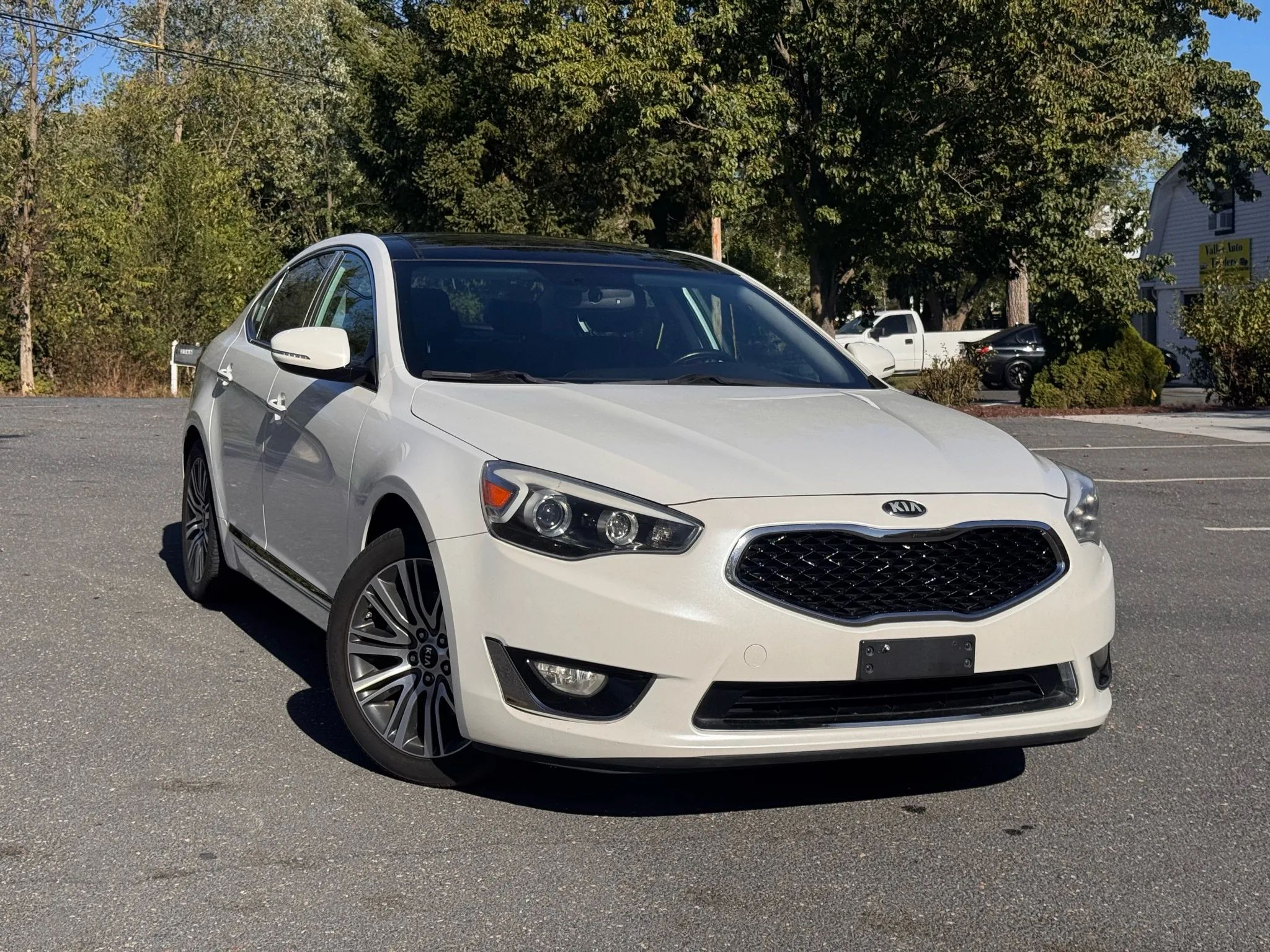 2016 Kia Cadenza Premium Sedan 4D2