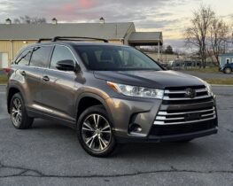 2018 Toyota Highlander LE Sport Utility 4D