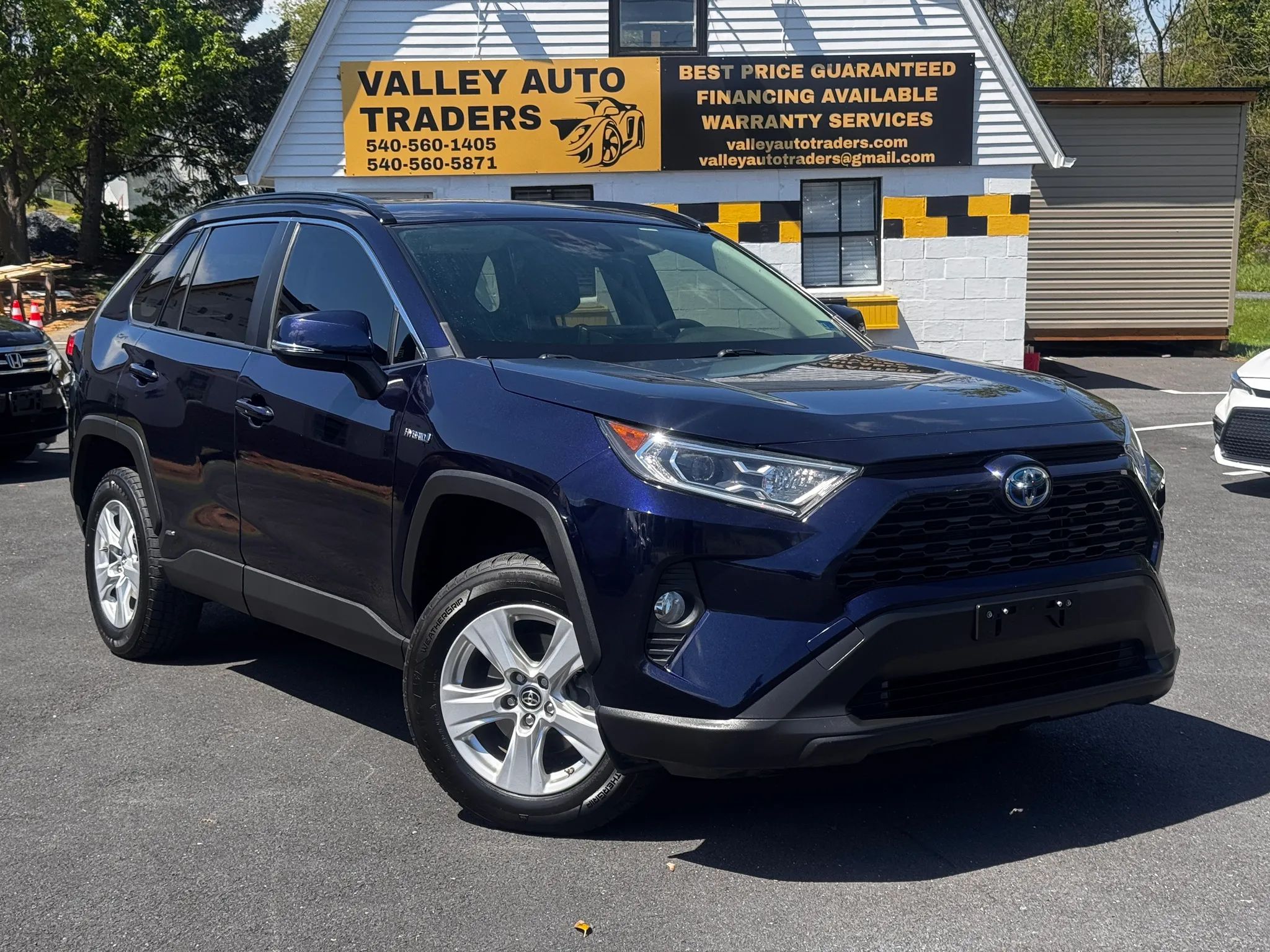 2019 Toyota RAV4 Hybrid XLE Sport Utility 4D
