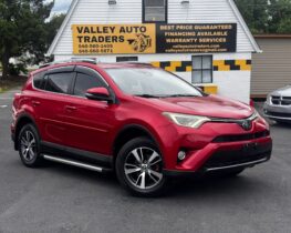 2017 Toyota RAV4 XLE Sport Utility 4D