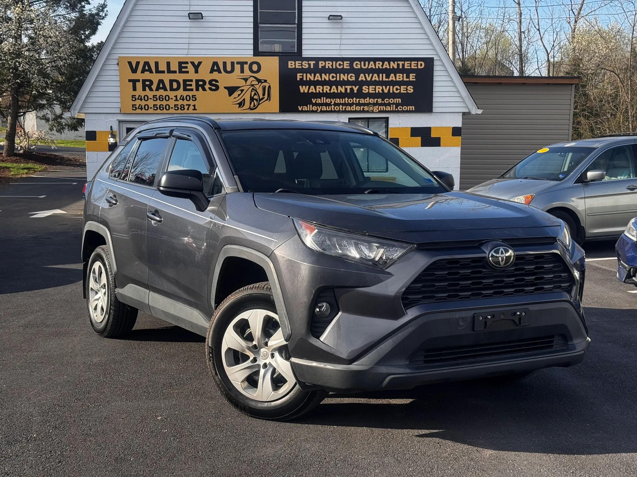 2019 Toyota RAV4 LE Sport Utility 4D