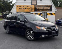2016 Honda Odyssey Touring Minivan 4D