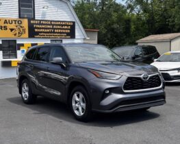 2023 Toyota Highlander LE Sport Utility 4D