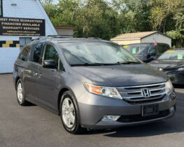 2012 Honda Odyssey Touring Minivan 4D