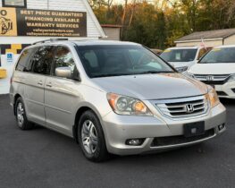 2008 Honda Odyssey Touring Minivan 4D